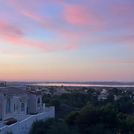 Luxury Holiday Near Alicante - 4 Bedrooms Villa